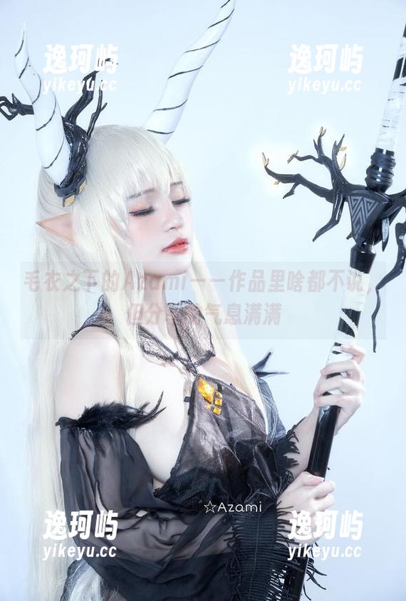 Azami 毛衣之下的Azami——作品里啥都不说,但分享的气息满满