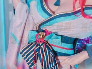Bambi(밤비)和她的体操服：将cos的尴尬发挥到淋漓尽致！