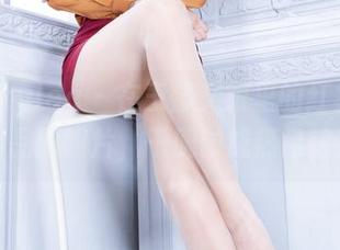 Beautyleg – 在王郁文眼里的红裙：满意出品的照片，干脆做成热门铭文！