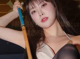 Dami(퀸다미)的油亮图库分享，光滑的surface，你确定不会好奇？