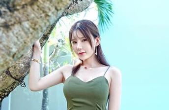 Feilin嗲囡囡 – 分享小宇宙：施忆佳KITTY的蕾丝，仿佛让我触碰到了春天的气息。