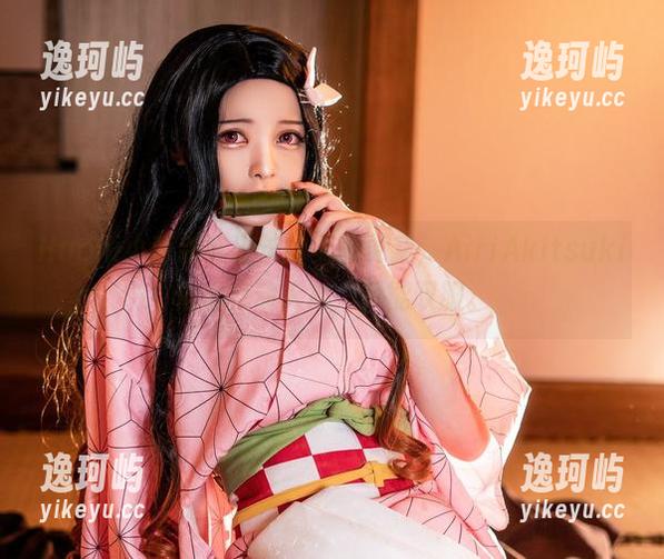 Hachi小芭 Hachi小芭新鲜出炉的美图更新,AiriAkitsuki依旧打动人心,只能叹服。