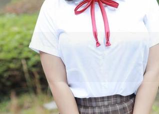MFStar模范学院 – 卤蛋luna的自拍写真：一脸问号，我真的好美吗？