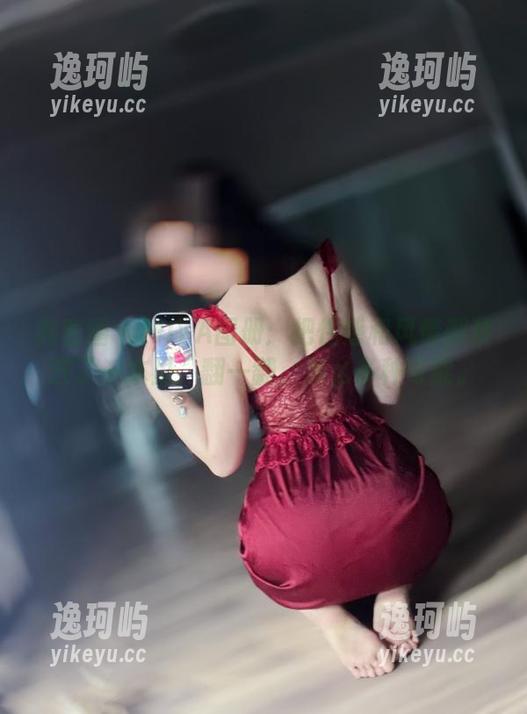 MIYA 微密圈 - MIYA图册:把性感和风情都装进了一本里,翻一翻,那么多种可能。