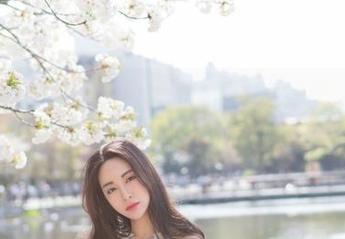 MiStar魅妍社 – ’优雅’的秘诀：周小然在高清旗袍写真中给出的无声答案。