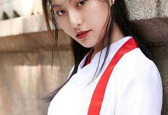MiiTao蜜桃社 – 万圣节最新图册：小魔女lily化身“恶作剧女王”给你送惊喜