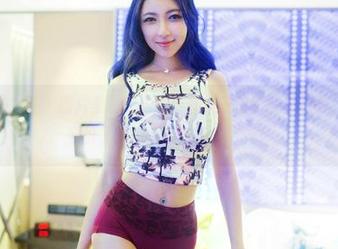 TuiGirl推女郎 – 图片里最耀眼的果然是王依萌的体操服，原图值回票价，随便一看就停不下来！