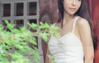 UGirls尤果网 – 更新叭！芊小童的连体衣合集，没看够还得再来一遍！