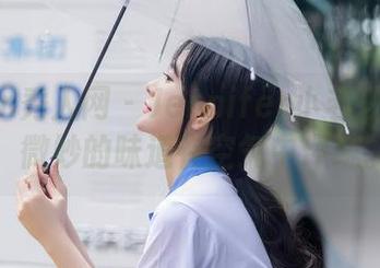 Xiuren秀人网 – Jennifer小若教室图包，微妙的味道在空气中环绕。