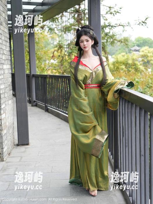 Xiuren秀人网 - 不得不说，Lovely璐璐的蕾丝作品更新又引发我的一阵小思绪