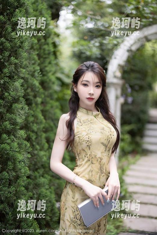 Xiuren秀人网 - Nancy小姿的散步片段，私拍图集，轻松随性，甜美的日常一角。