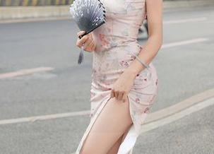 Xiuren秀人网 – 在这组图包里，杨紫嫣Cynthia的每一件礼服好像都有自己的小故事，真想一探究竟！