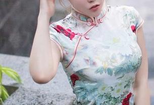 Xiuren秀人网 – 清水美嘉的裸足图片合集：每张都有种想让人停下来的魔力。