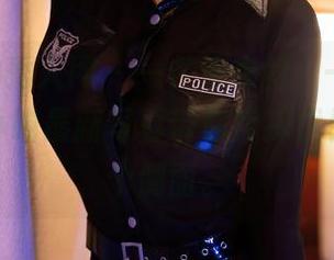 Xiuren秀人网 – 一件连衣裙，一千种姿态，陈小喵最新写真带你窥探优雅的另一个侧面。
