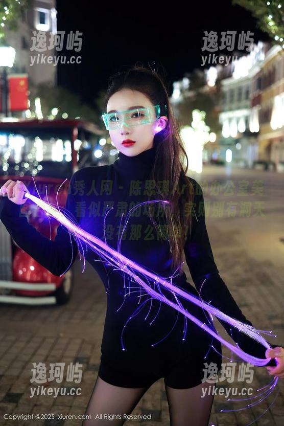 Xiuren秀人网-陈思琪Art Xiuren秀人网 - 陈思琪Art的办公室美图合集:看似严肃的场所,实则别有洞天,没有那么简单!