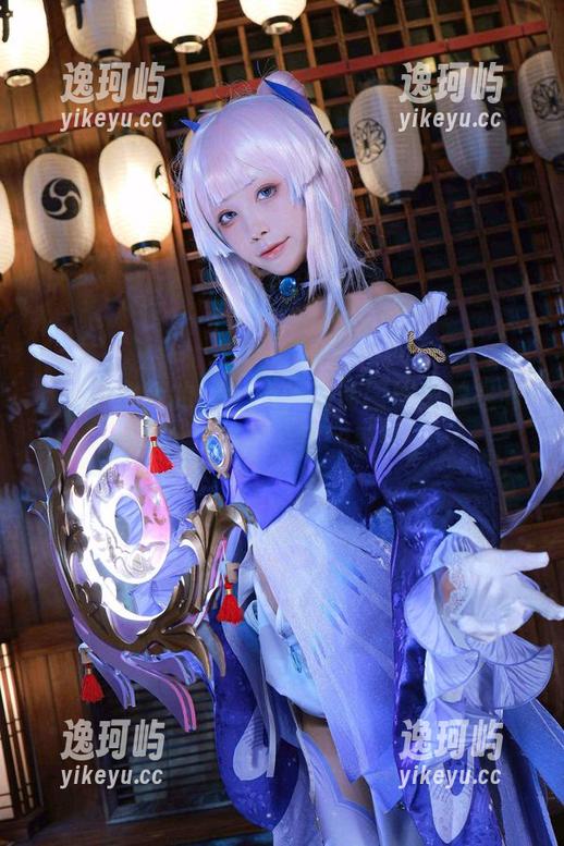 aqua水淼的Chiyo，高清图册里总是有那么一点不一样的默契。