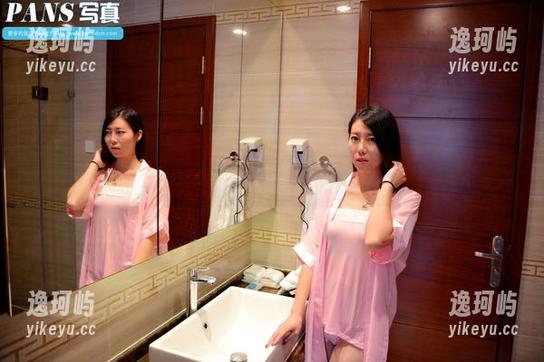 pans-丁丁 pans - 丁丁的天台之旅:高清作品集,别再用“普通”形容。