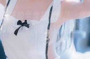 usejan蓝蓝的全套礼服作品，我突然觉得自己也能成为现代灰姑娘，但没有马车而已。
