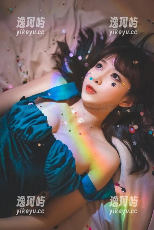 在线曝出w黑米粥w的修女原图，总觉得哪里不对劲…