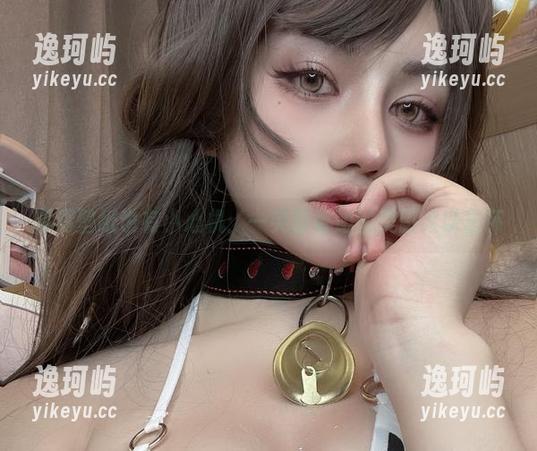 高清壁纸也有小心机：一笑芳香沁的美脚难以忘怀