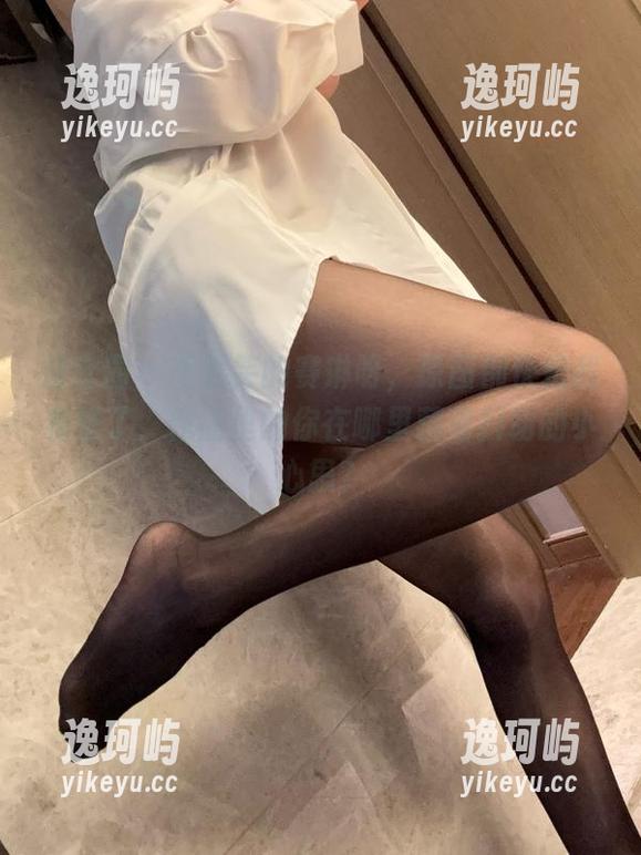 不爱笑的赛琳 微密圈 - 不爱笑的赛琳呀,原图都快把我看晕了,作品里的你在哪里藏着抖动的小心思?
