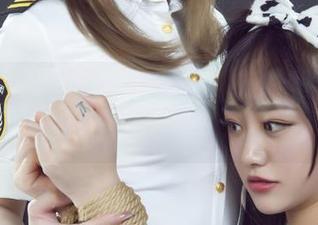 丽柜 – 走过“兔子”的图库：端午节的写真实在让人难以自拔。