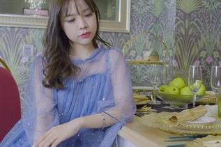 丽柜 – 高清壁纸：汐汐用冰火丝柔演绎出的狂野与温柔，难以抗拒的组合。