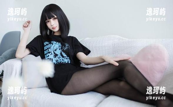 你的负卿驾到：双马尾的俏皮写真