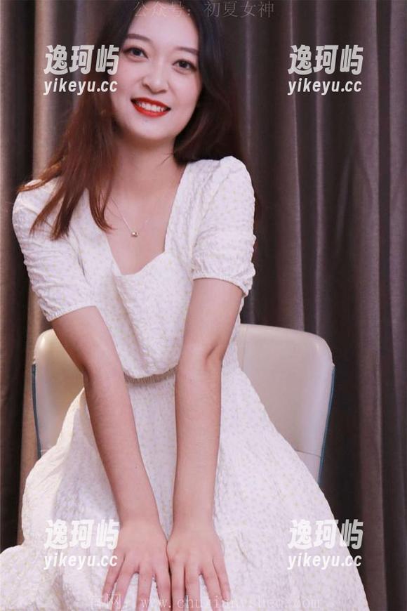 初夏女神 - 双双海边时光：原图多一丝妩媚，图册里藏着不为人知的小趣事？
