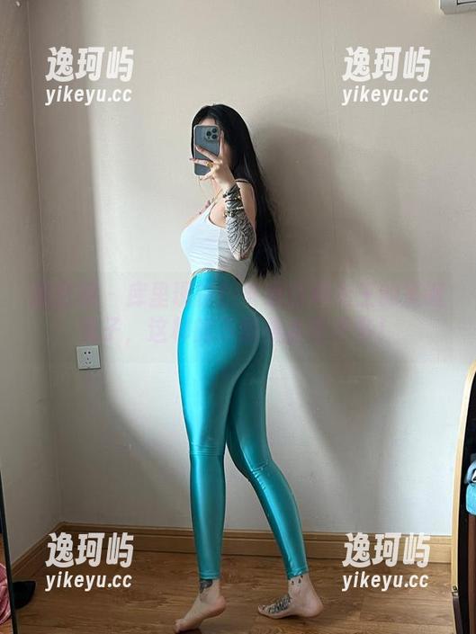 微密圈 - 库里现货！卡通百科老王的圣诞兔子，这样的下载机会可不多！