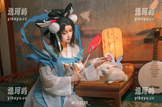 奶狮不咬人的连衣裙实穿攻略，图库里最新上线，吸一口