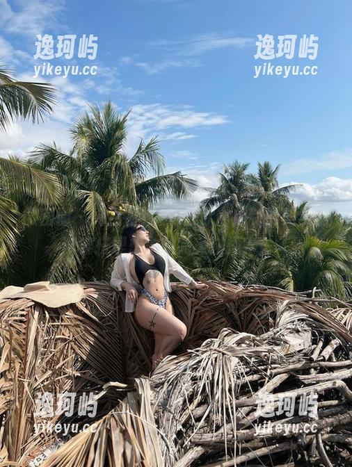 微密圈 - 纯白衬衫+宋昱欣，定制的美学和穿搭理想中的完美碰撞？！
