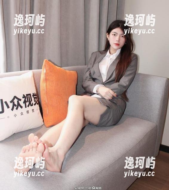 小众视觉 - 闲聊米拉的纯白，福利图集让人觉得眼前一亮的时刻