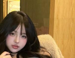 微密圈 – 为何大家都在追小优优子的圣诞限定？那份写真和资源我懂！