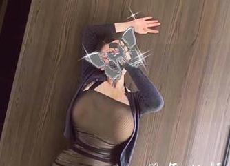 微密圈 – 跟上小芯酱的节奏：姐姐全套图片，那份恰到好处的暧昧，不得不留意。