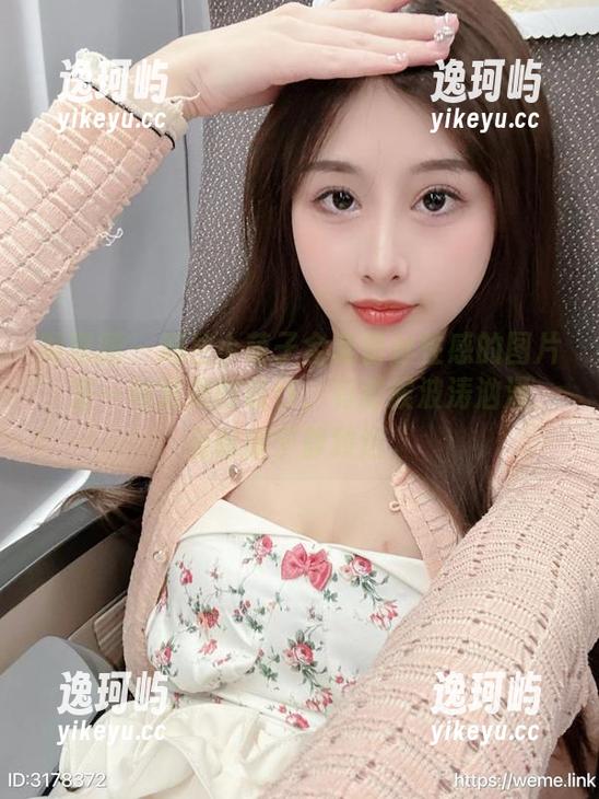 微密圈 - 通往小萌子全套蕾丝性感的图片，是一种对美的航行，有时候波涛汹涌，有时候宁静致远。