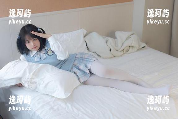 少女秩序 “少女秩序”的定制图片,白丝灰裙,我真心觉得这裤子设计师是不是对我有意思?