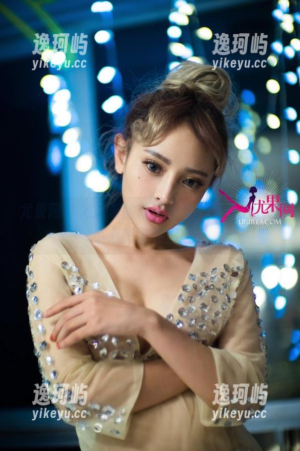尤果网-周妍希 尤果网 - 周妍希的夏天分享,真有那么些小心思藏在里头。