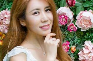 尤物馆 – 温心怡制服图包：本来只是想看图，结果连我都变成了图资源的忠实粉丝！