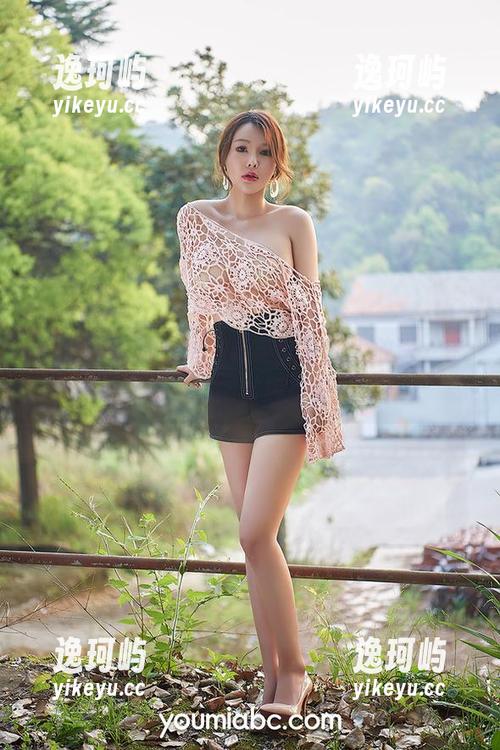 尤蜜荟 - 温心怡，精英女警的大放送，资源点击率直线上升！