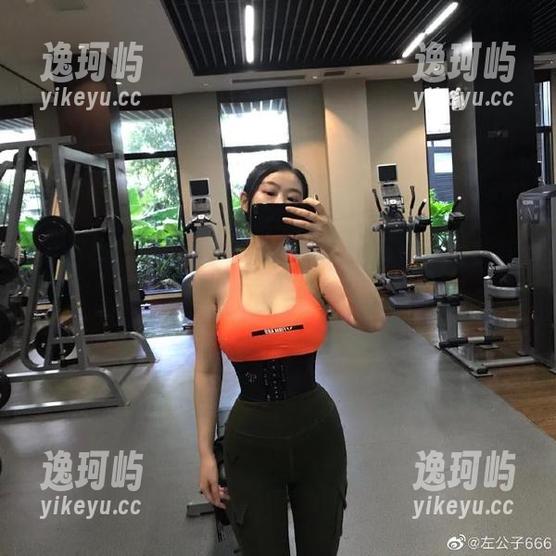 微密圈 - 最新图册：左公子666与网袜的微妙关系，你get到了吗？