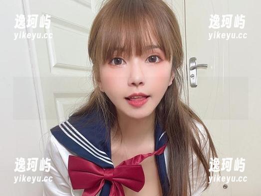 微密圈 - 张思允的全套作品在烈焰玫瑰房车中闪耀，下载的话，是否太过放肆？