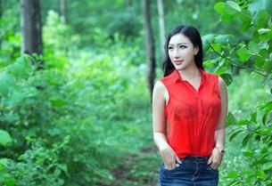 推女郎 – 谁说圣诞只能吃干货？看何奕恋的私房写真，满满都是新意！