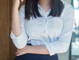 推女郎 – 哇，易阳的裸足写真，这种性感怎么办！快来下载。