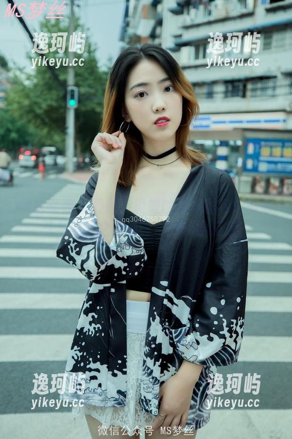 梦丝女神 - 最新！璇璇的学姐图包：书卷气与时髦之间有啥奇妙化学反应？