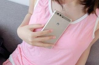 疗伤不如观赏，白丝护士无意间成了画中仙—森萝财团图包