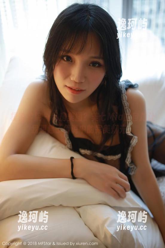 模范学院-美七Mia 模范学院 - 私房美图?美七Mia的自拍让我想起了传说中的完美灯光。