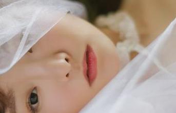 波萝社 – 柳侑绮Sevenbaby的校园高清美图，随手翻翻好像也能回味，格外有趣！