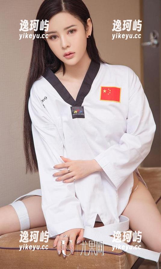 爱尤物 - 原图，维妮卡在连衣裙里，更新！到底哪件更好看呢？
