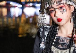 火速Une网袜合集，瓦斯塔亚小龙虾的图集见证了“偏爱腿”的走向！